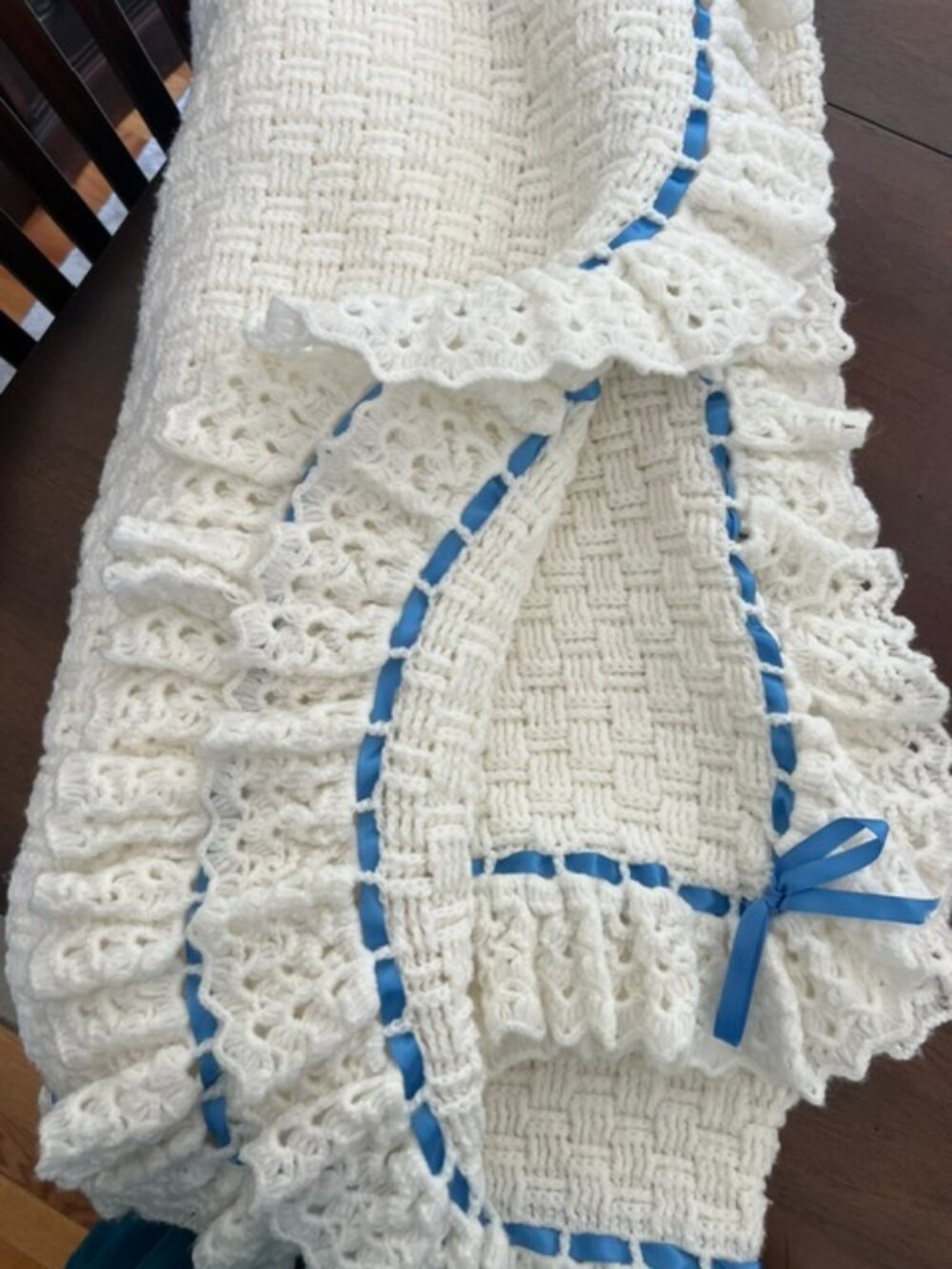 VTG Hand Crocheted Ruffled Baby Blanket White W Blue Interchangable Ribbon 50x50